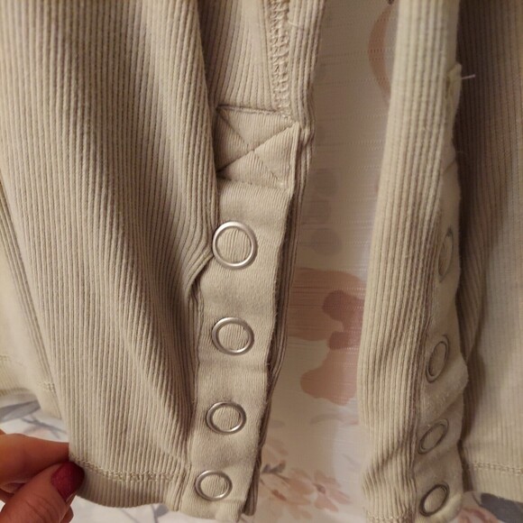 NEW Chaser Vintage Rib Snap Side Long Sleeve Drop Shoulder Pullover Light Beige - Picture 3 of 9